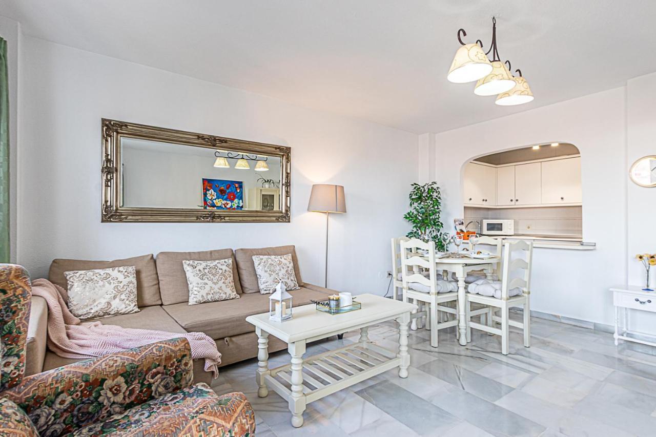 797 Holiday Rentals - Amplio Piso Para 4 En El Centro De Arroyo De La Miel Benalmádena Esterno foto
