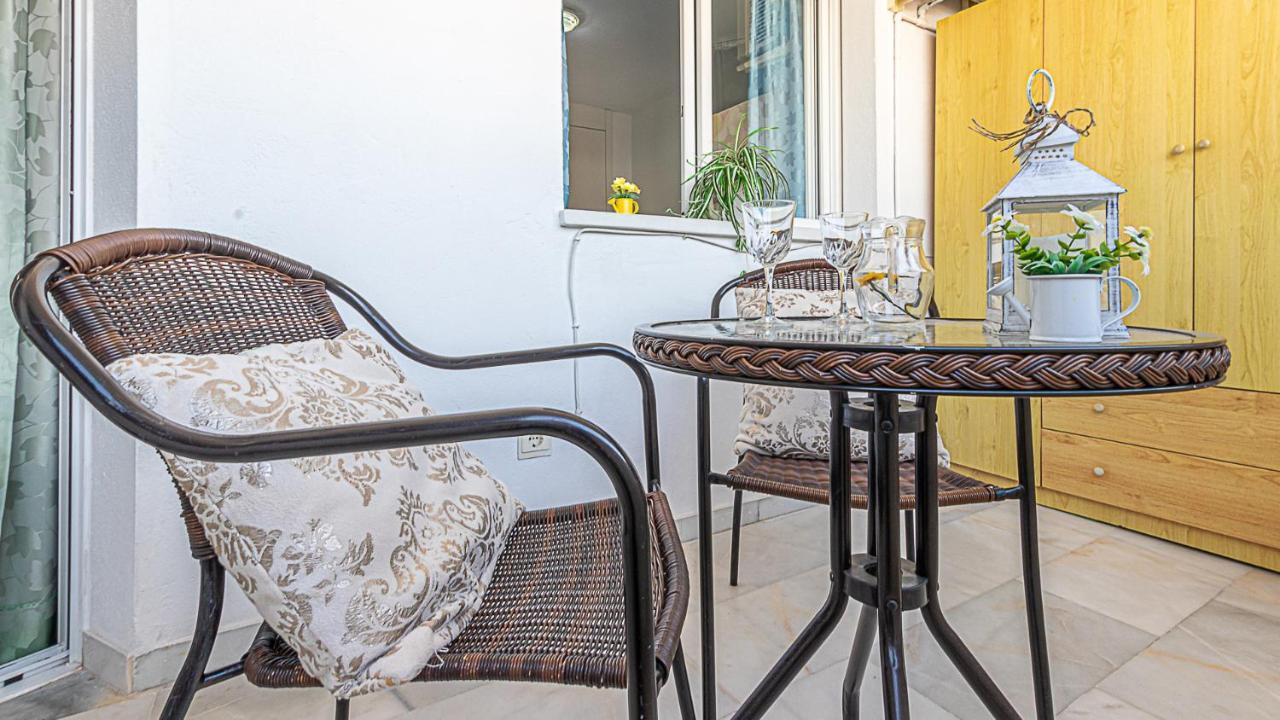 797 Holiday Rentals - Amplio Piso Para 4 En El Centro De Arroyo De La Miel Benalmádena Esterno foto