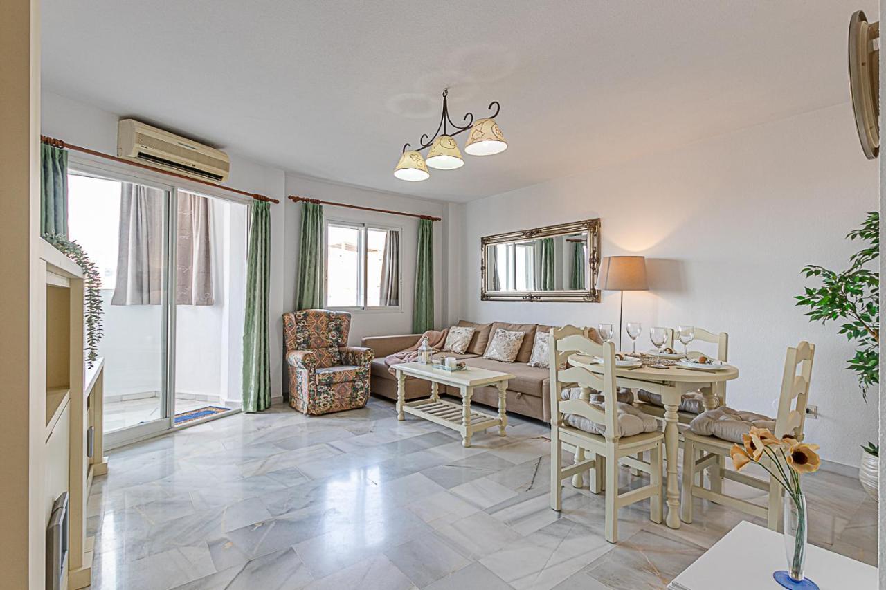 797 Holiday Rentals - Amplio Piso Para 4 En El Centro De Arroyo De La Miel Benalmádena Esterno foto