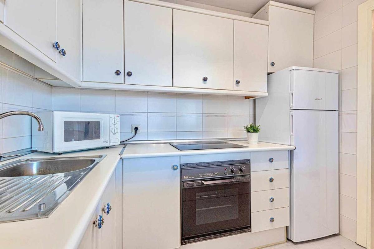 797 Holiday Rentals - Amplio Piso Para 4 En El Centro De Arroyo De La Miel Benalmádena Esterno foto